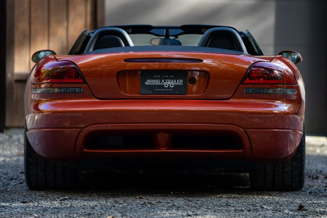 2005 Dodge Viper 3rd Gen - Image 13 of 31