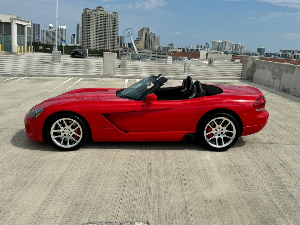2005 Dodge Viper 3rd Gen - Image 15 of 31