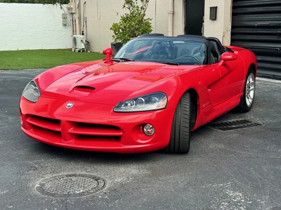 2005 Dodge Viper 3rd Gen - Image 2 of 31