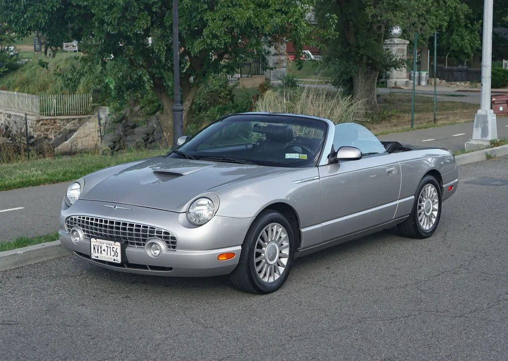 2005 Ford Thunderbird 11th Gen - Image 2 of 6