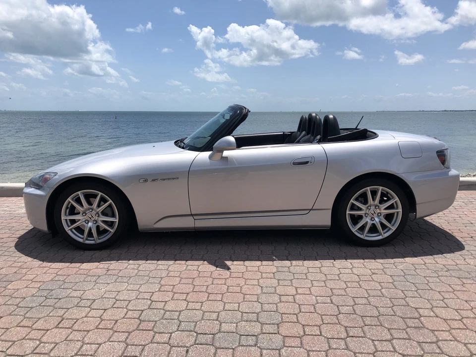 2005 Honda AP2 S2000 - Image 2 of 31