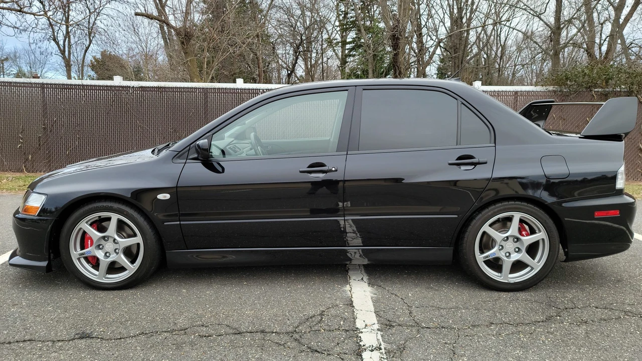 2005 Mitsubishi Lancer Evolution VIII 7th Gen - Image 5 of 31