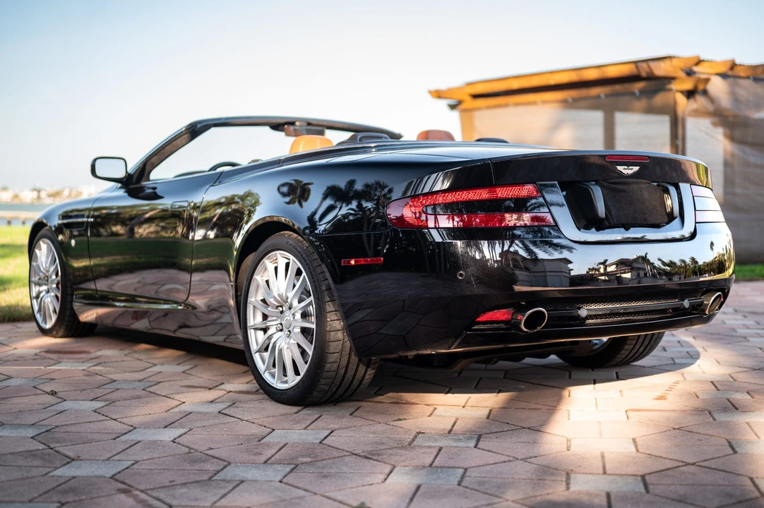 2006 Aston Martin DB9 - Image 17 of 31