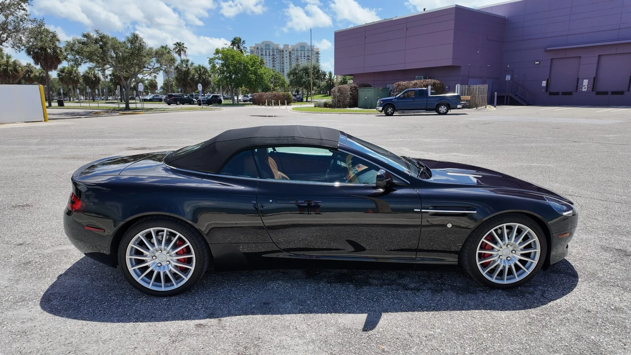 2006 Aston Martin DB9 - Image 19 of 31