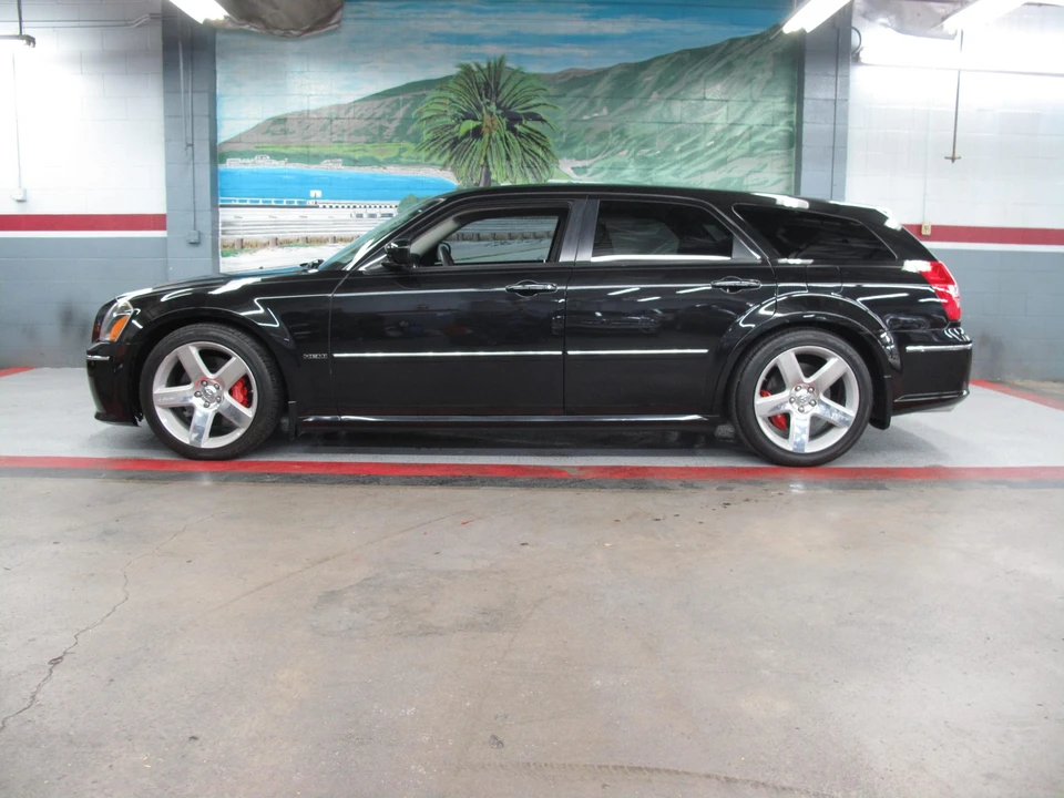 2006 Dodge Magnum SRT8 2nd Gen - Image 14 of 31