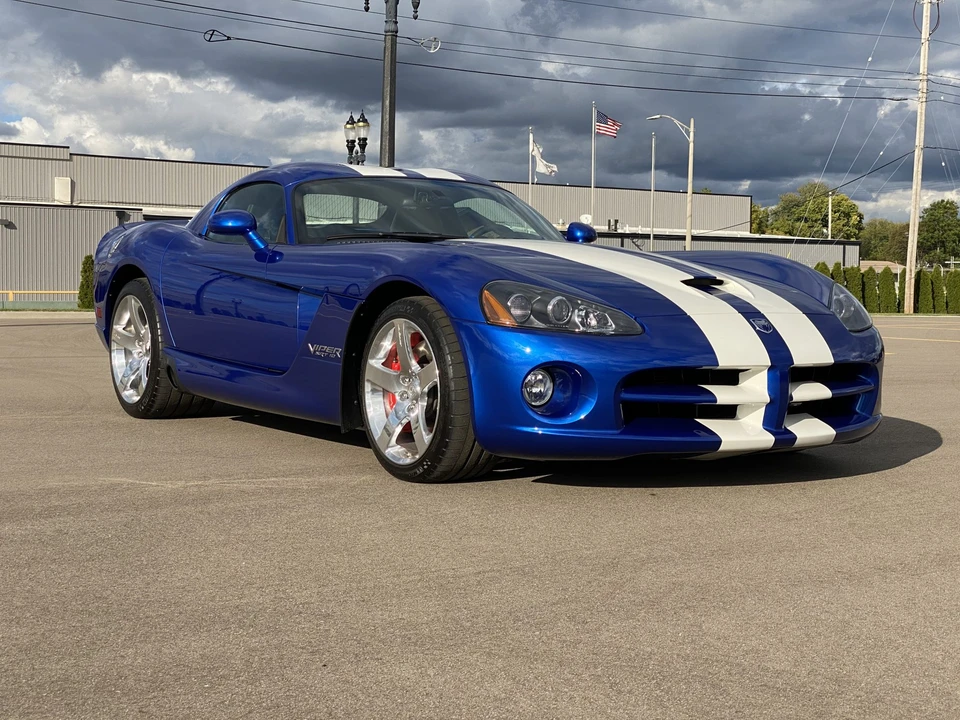 2006 Dodge Viper 3rd Gen - Image 2 of 31