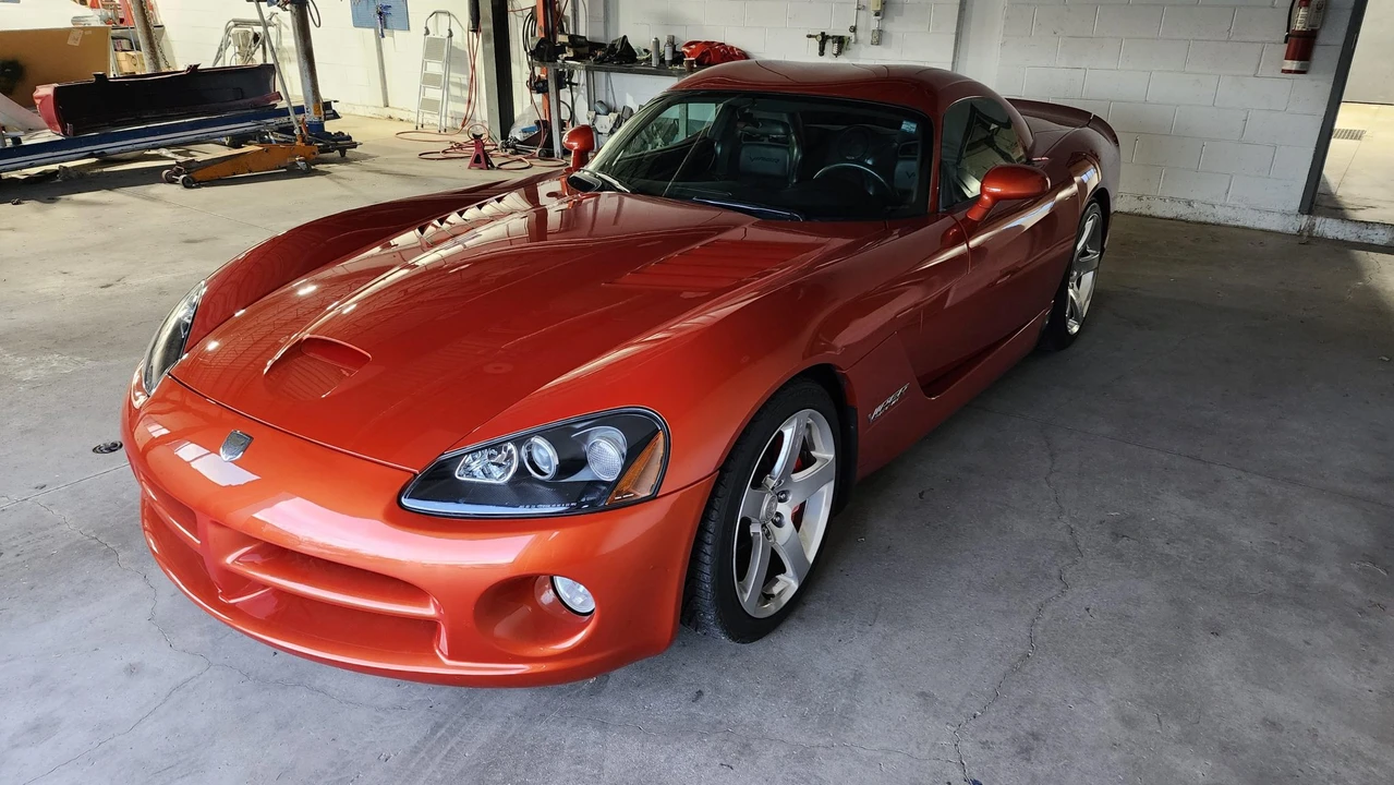 2006 Dodge Viper 3rd Gen - Image 4 of 31