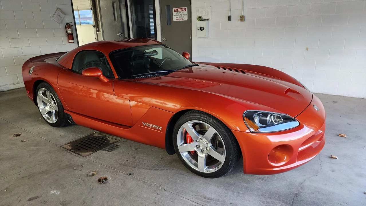 2006 Dodge Viper 3rd Gen - Image 19 of 31