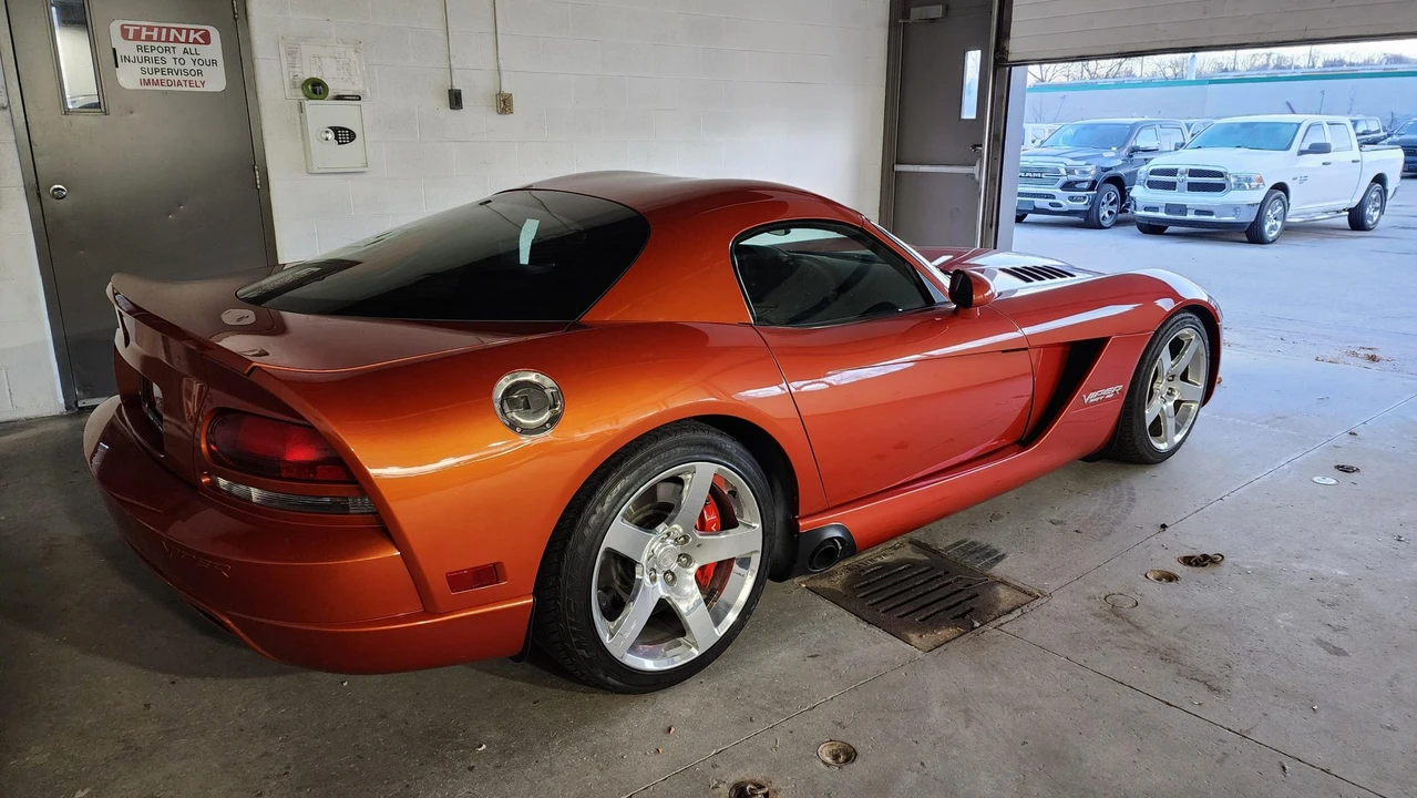 2006 Dodge Viper 3rd Gen - Image 15 of 31