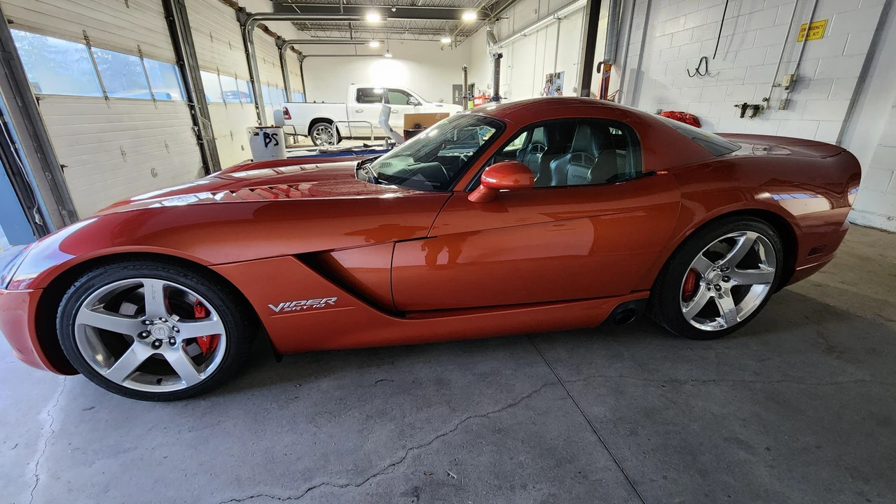 2006 Dodge Viper 3rd Gen - Image 6 of 31