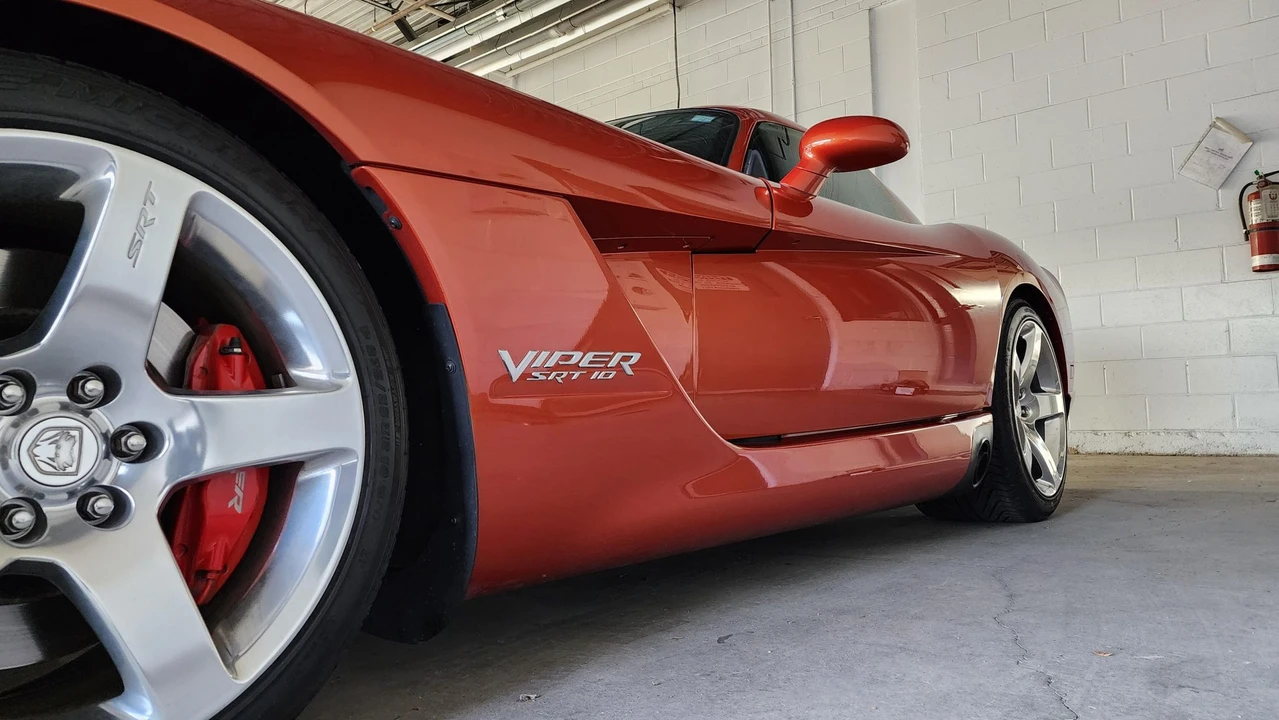 2006 Dodge Viper 3rd Gen - Image 25 of 31