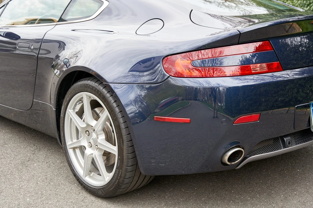2007 Aston Martin V8 Vantage (2006-2017) - Image 28 of 31