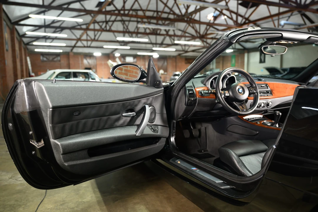 2007 BMW Z4 M Roadster - Image 23 of 31