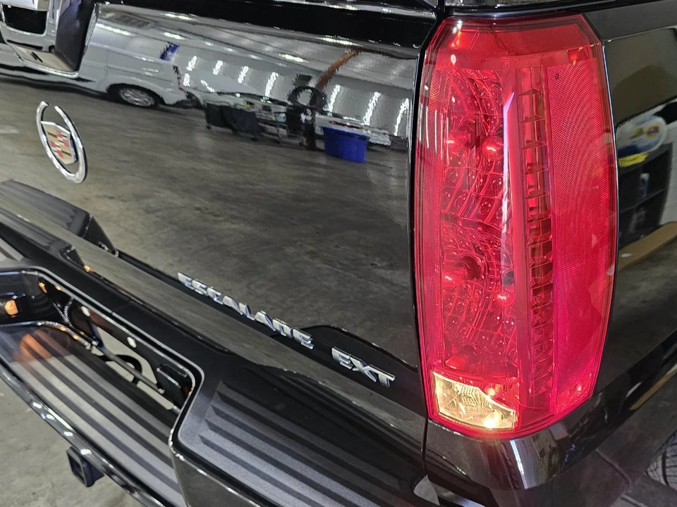 2007 Cadillac Escalade & EXT 3rd Gen - Image 27 of 31