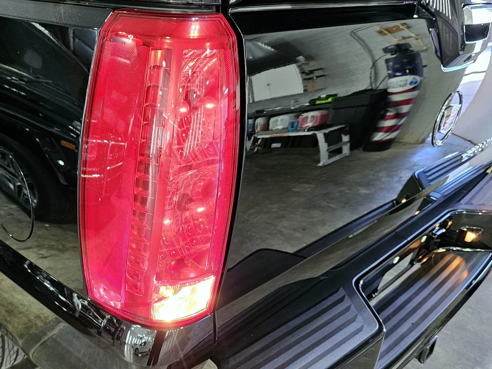 2007 Cadillac Escalade & EXT 3rd Gen - Image 26 of 31