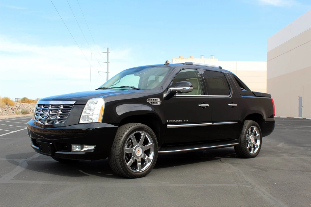 2007 Cadillac Escalade & EXT 3rd Gen - Image 3 of 31