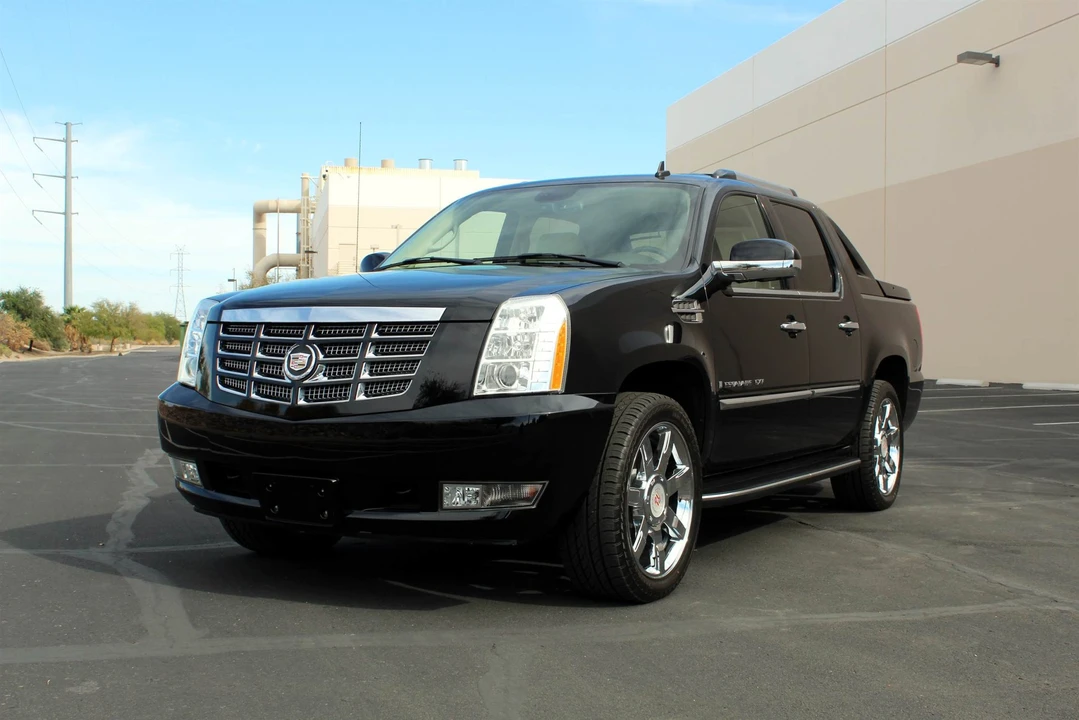 2007 Cadillac Escalade & EXT 3rd Gen - Image 2 of 31