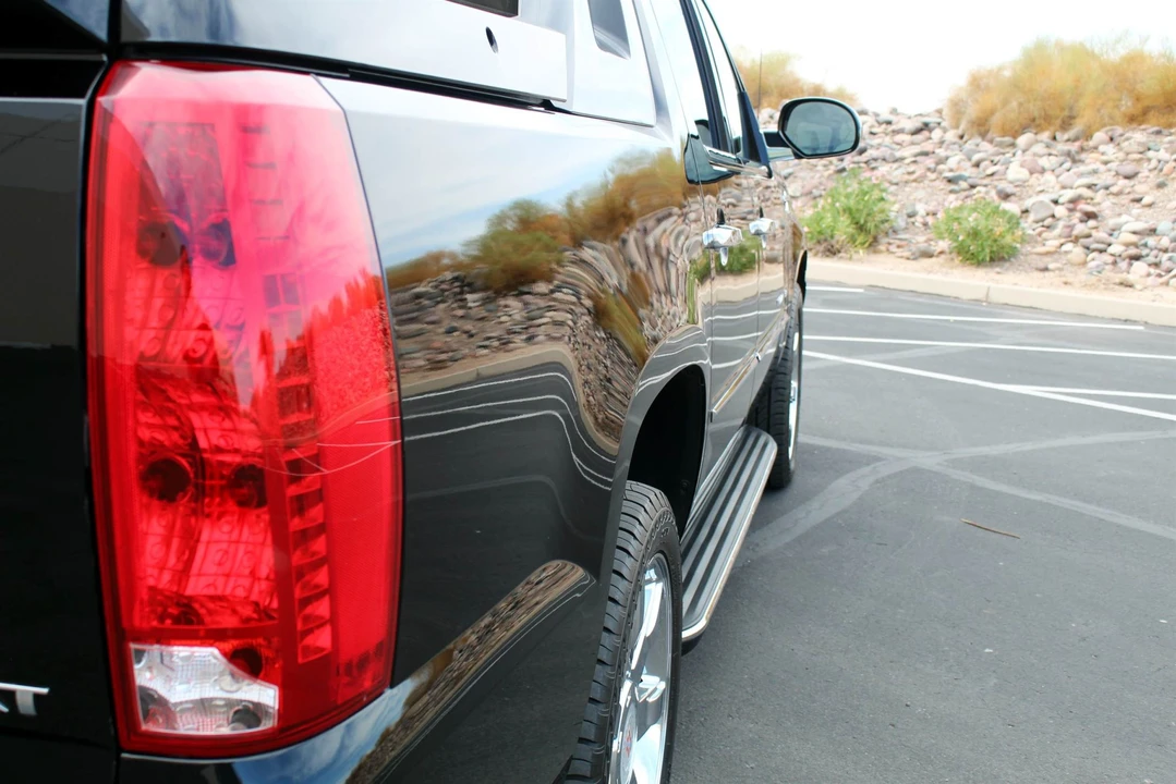 2007 Cadillac Escalade & EXT 3rd Gen - Image 25 of 31