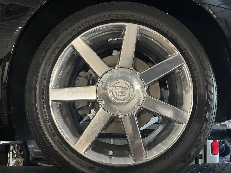 2007 Cadillac XLR - Image 23 of 31