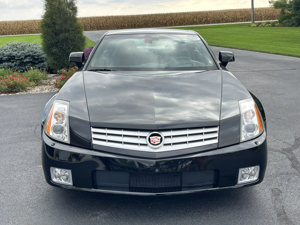 2007 Cadillac XLR - Image 9 of 31