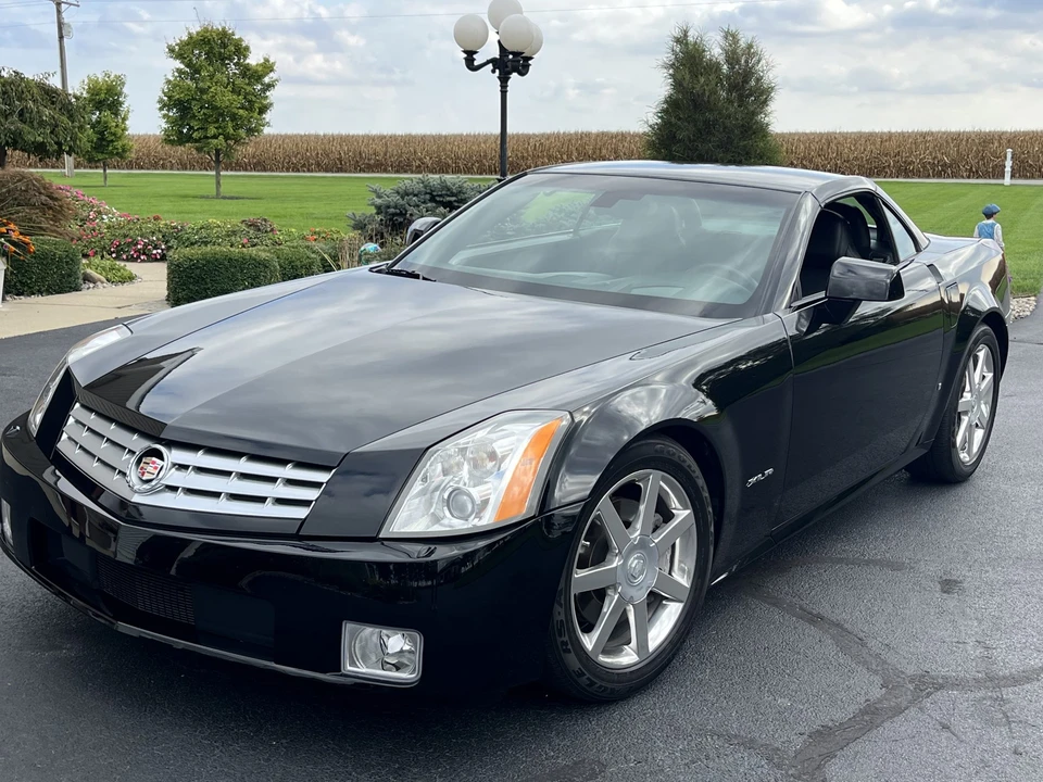 2007 Cadillac XLR - Image 10 of 31