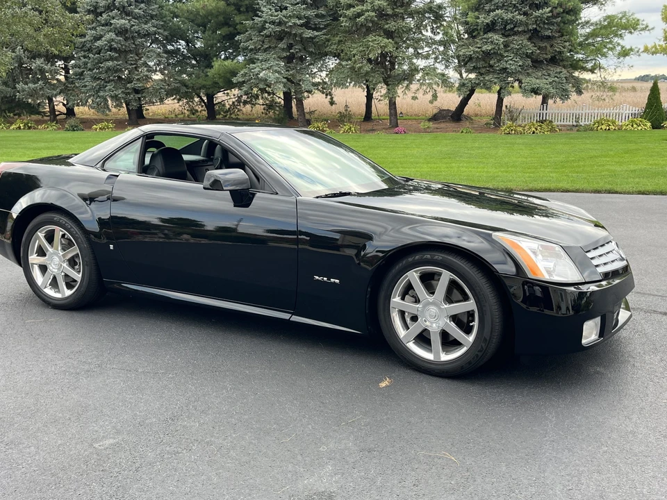 2007 Cadillac XLR - Image 13 of 31