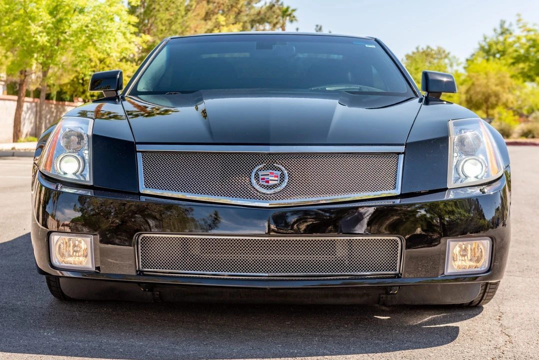 2007 Cadillac XLR-V - Image 27 of 31