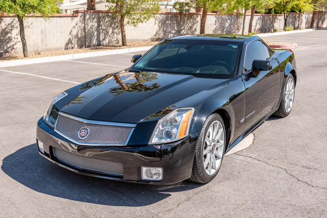 2007 Cadillac XLR-V - Image 13 of 31