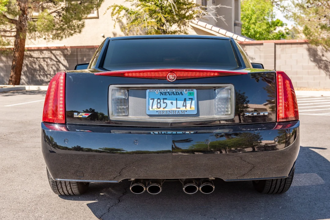 2007 Cadillac XLR-V - Image 21 of 31
