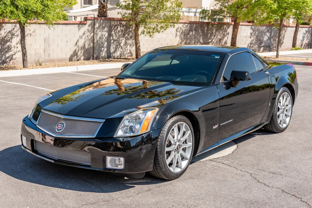 2007 Cadillac XLR-V - Image 14 of 31