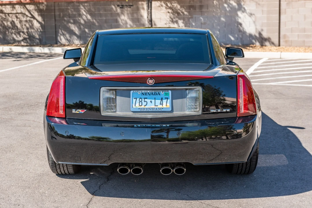 2007 Cadillac XLR-V - Image 20 of 31