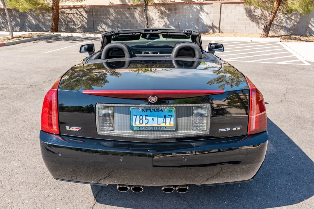 2007 Cadillac XLR-V - Image 7 of 31