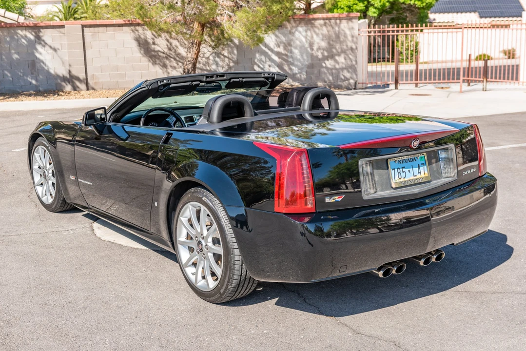 2007 Cadillac XLR-V - Image 6 of 31