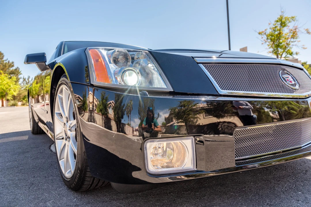 2007 Cadillac XLR-V - Image 29 of 31