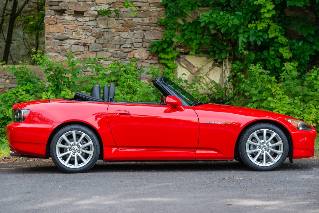 2007 Honda AP2 S2000 - Image 2 of 31