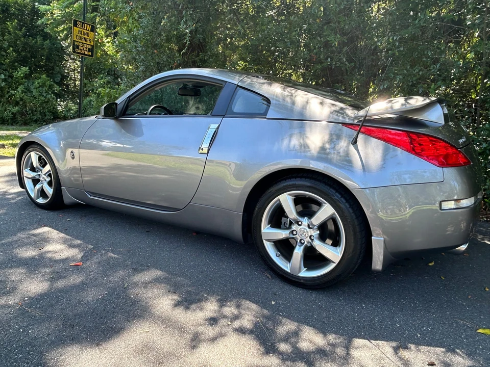 2007 Nissan 350Z 5th Gen - Image 22 of 31