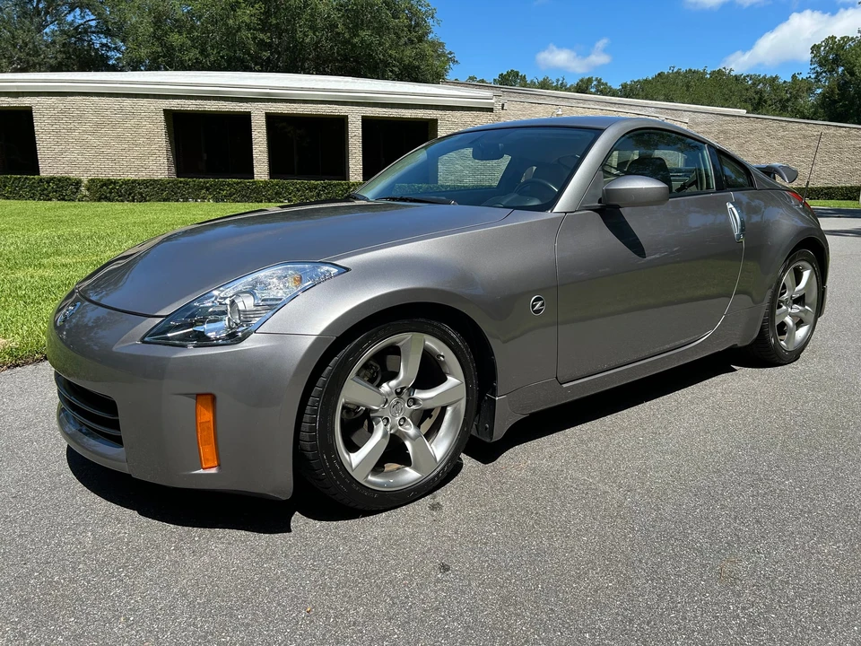 2007 Nissan 350Z 5th Gen - Image 3 of 31