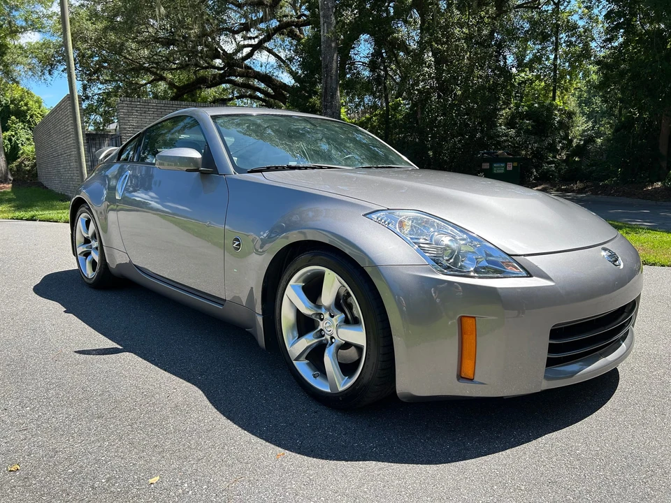 2007 Nissan 350Z 5th Gen - Image 16 of 31