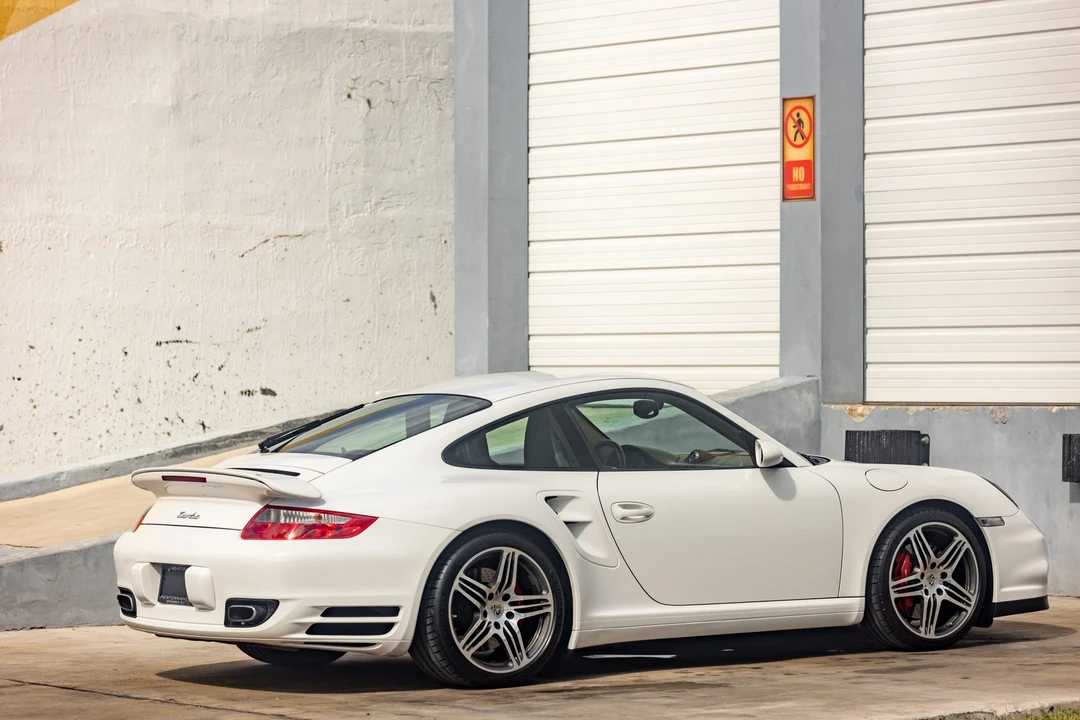 2007 Porsche 997 Turbo - Image 12 of 31
