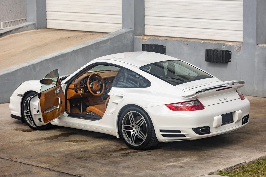 2007 Porsche 997 Turbo - Image 6 of 31