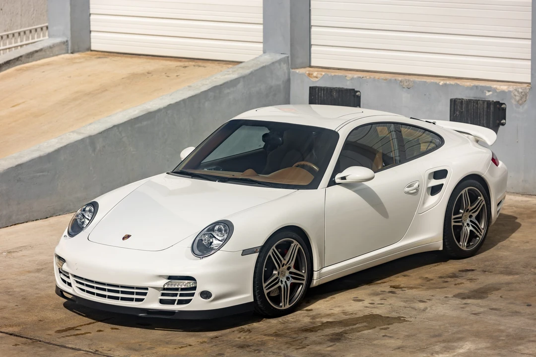 2007 Porsche 997 Turbo - Image 2 of 31