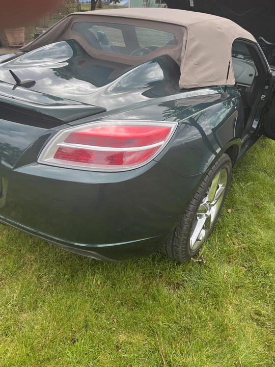 2007 Saturn Sky - Image 19 of 31
