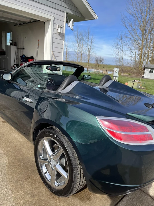 2007 Saturn Sky - Image 9 of 31