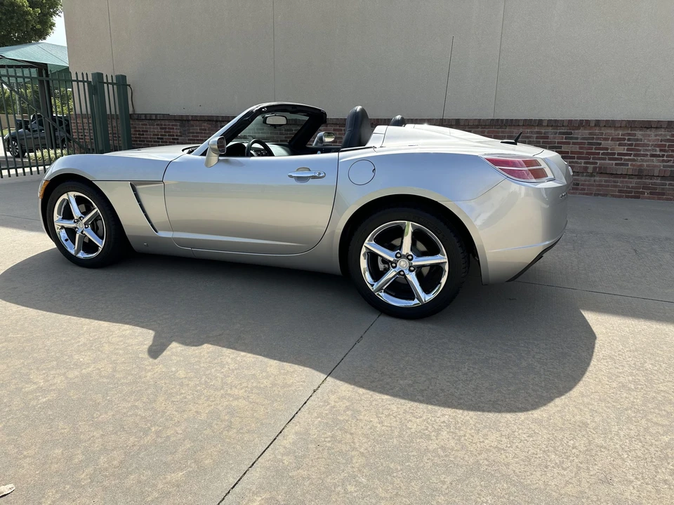 2007 Saturn Sky Red Line - Image 7 of 31