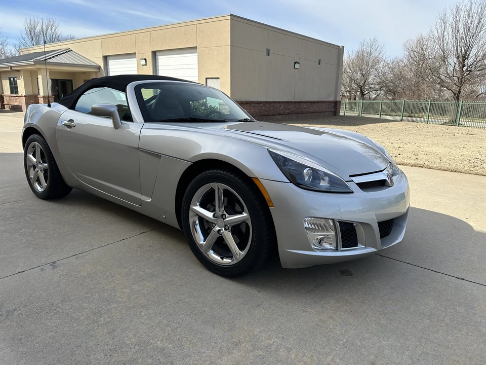2007 Saturn Sky Red Line - Image 11 of 31