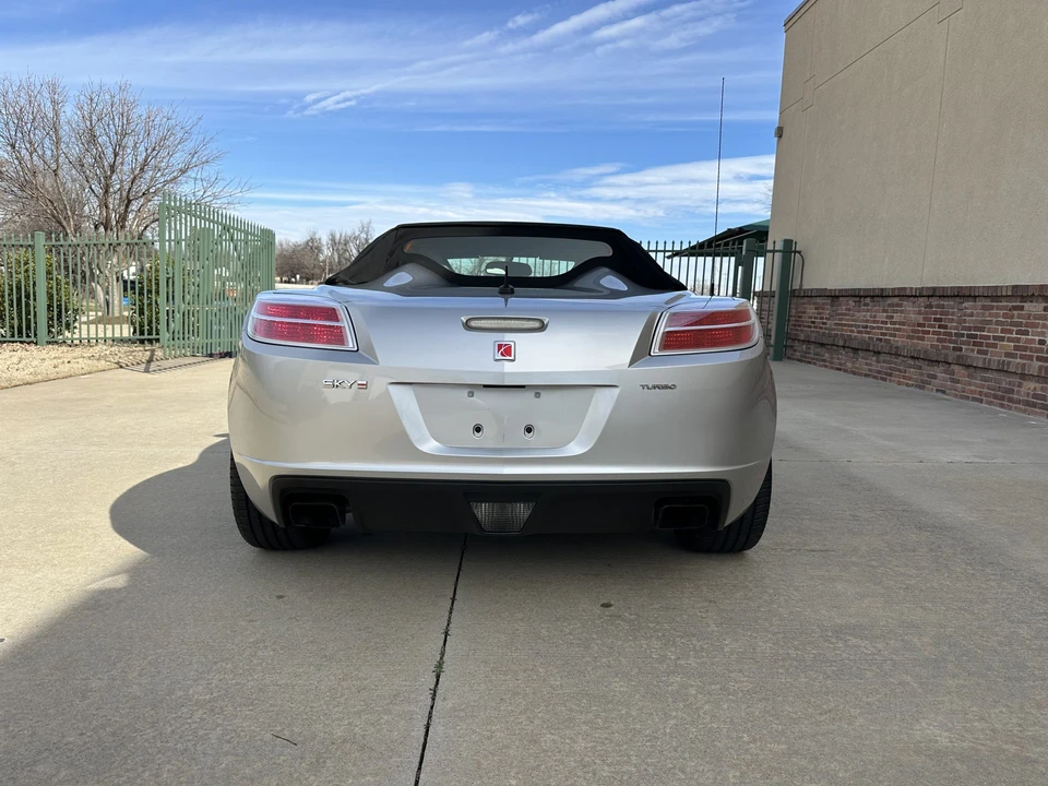 2007 Saturn Sky Red Line - Image 19 of 31