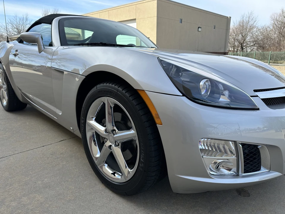 2007 Saturn Sky Red Line - Image 25 of 31
