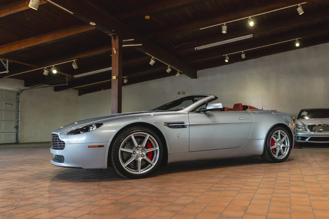 2008 Aston Martin V8 Vantage (2006-2017) - Image 17 of 31