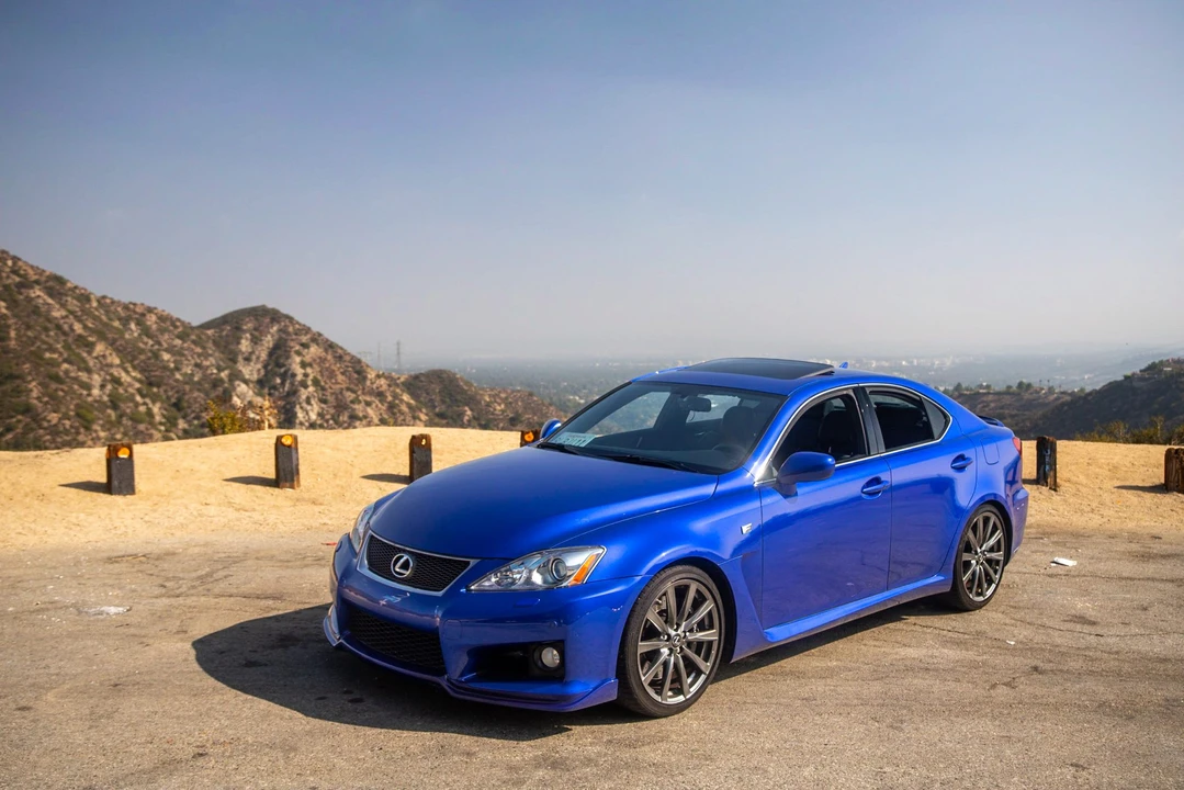 2008 Lexus IS F 2nd Gen - Image 12 of 31