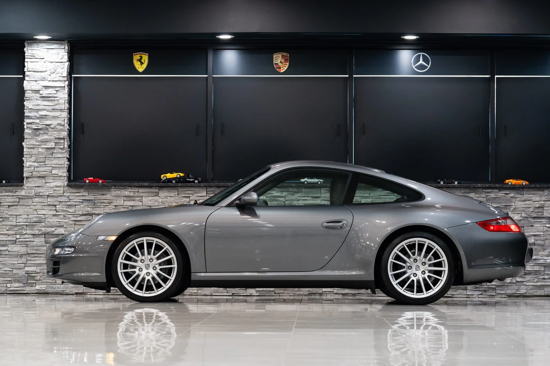 2008 Porsche 997 Carrera 4 - Image 17 of 31